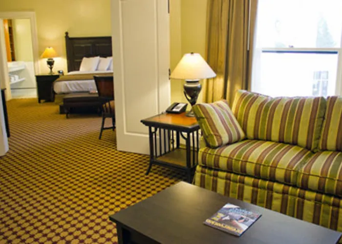 Yellowstone & - Inside The Park Hotel