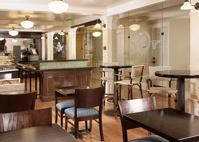 Hotel Yellowstone & - Inside The Park 3*