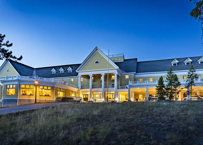 Yellowstone & - Inside The Park